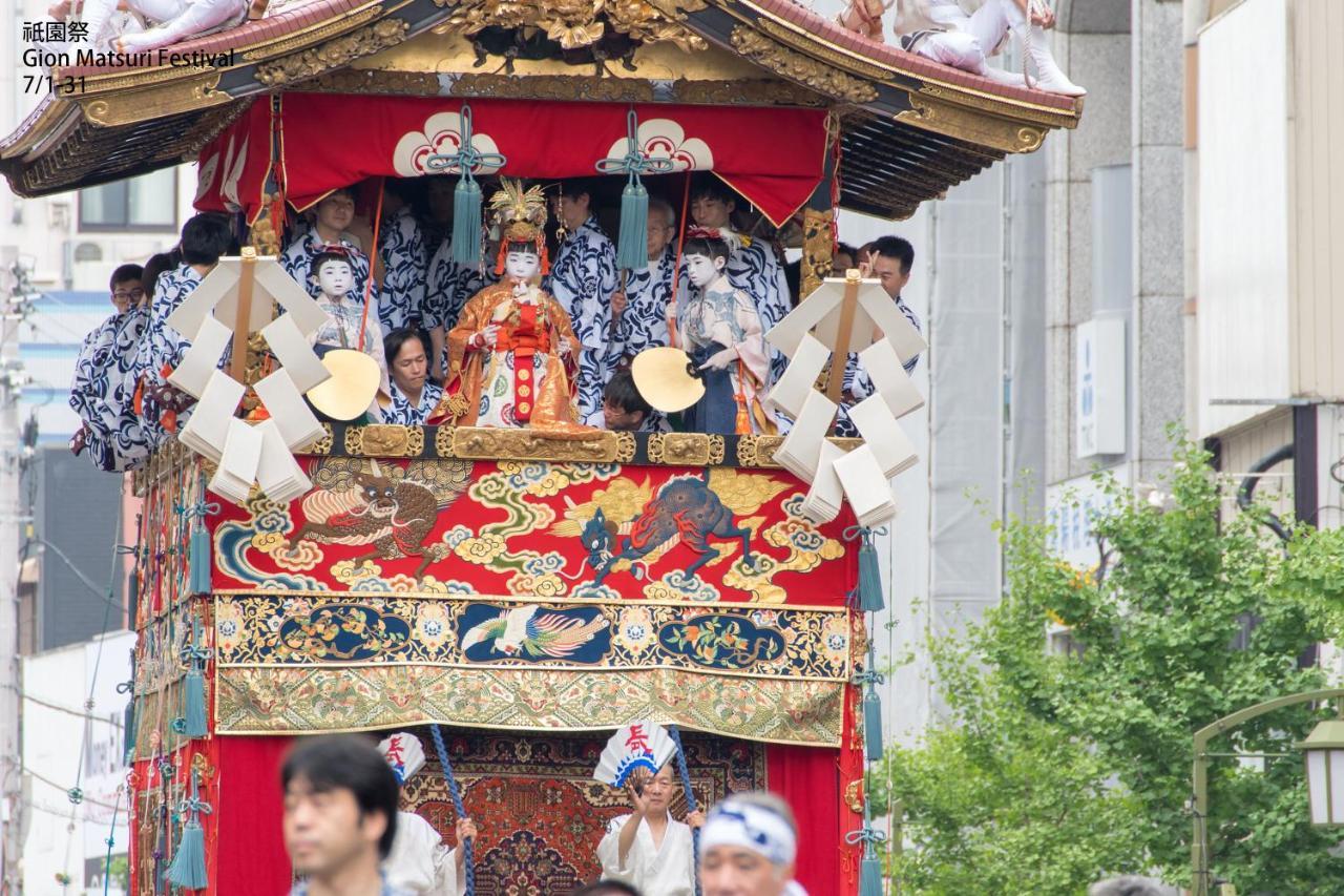 Suzakukan Suzaku Crossing Kyoto Exterior photo The Hōō mikoshi